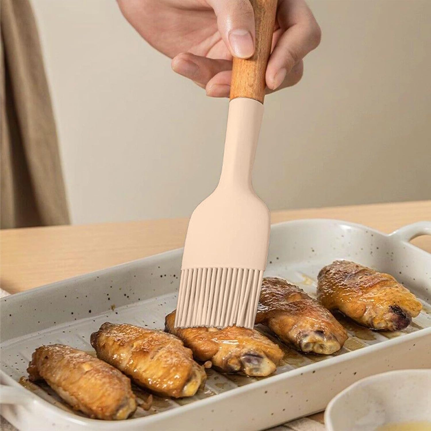 Set de Utensilios de Cocina JUPPLIES 12 Piezas – Silicona con Mango de Madera, Resistente al Calor, Soporte Incluido (Marrón)