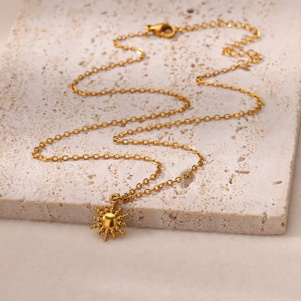 Stainless Steel Geometric Necklace For Women Fashion Sun Sunflower Pendant Clavicle Chain Aesthetic Jewelry Accessories Femme